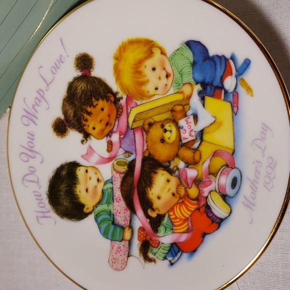 Vintage 1992 Avon Mother's Day Plate in Original Box - Picture 2 of 5